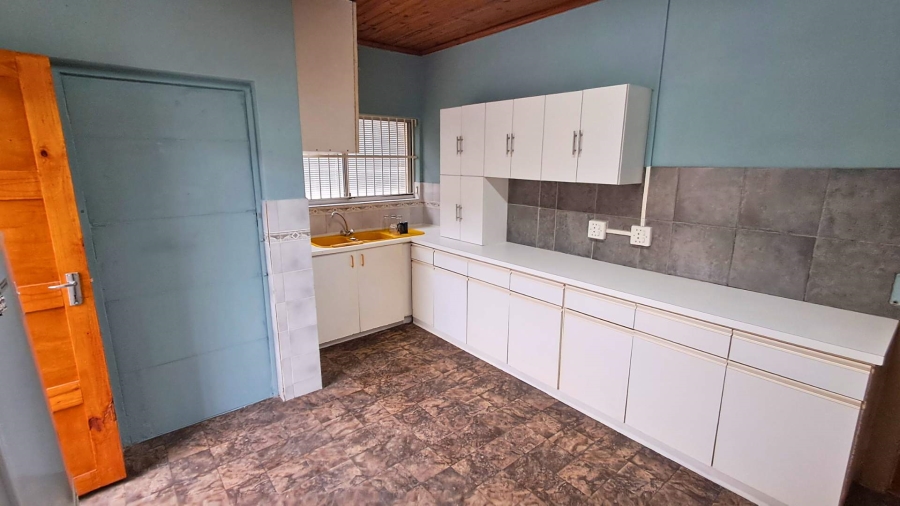 To Let 2 Bedroom Property for Rent in De Kuilen Western Cape